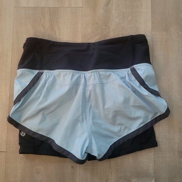 Lululemon double layer shorts, Size 2, blue and black - Picture 2 of 14